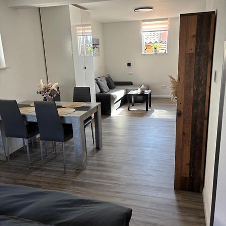 Ferienwohnung In Der Suedpfalz Zeiskam Exterior foto
